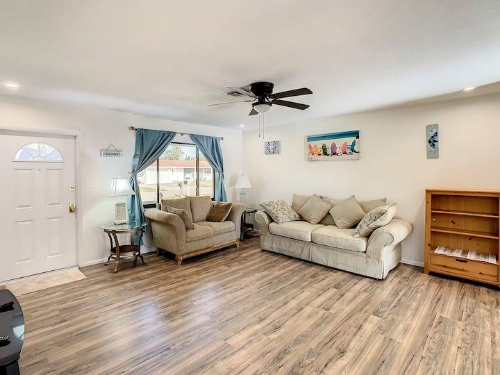 Cozy Port Charlotte Home 4 Beds 3 Bedrooms W/pool - Port Charlotte