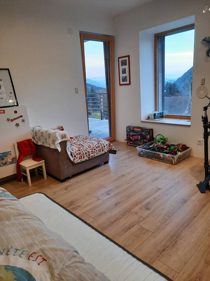 غرفة النوم 3: سرير فردي 1 سرير + سرير فردي قابل للسحب