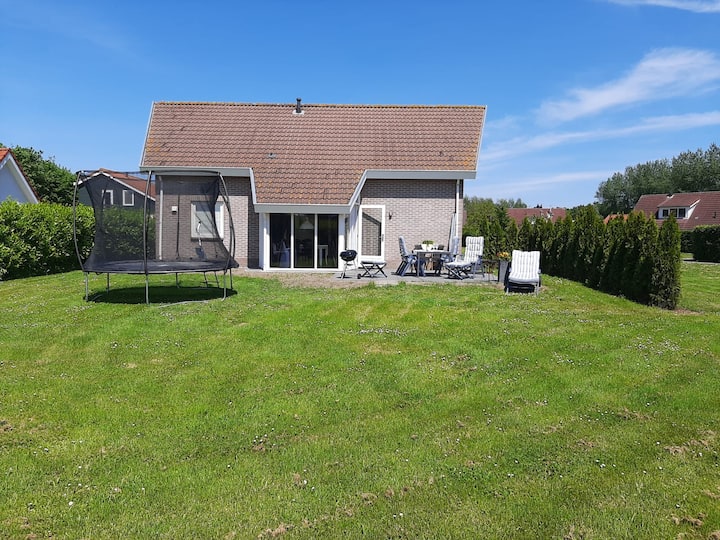 Villa Mandela with trampoline Houses for Rent in Zeewolde, Flevoland