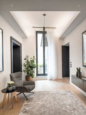 Luxurious apartment in XVI century building gallery image 4