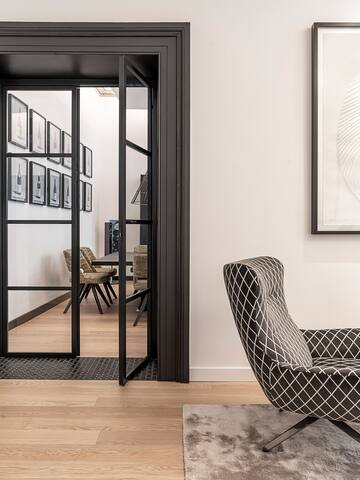 Luxurious apartment in XVI century building gallery image 5