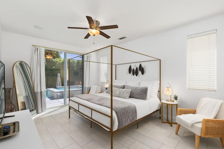 Master Suite with private backyard entrance