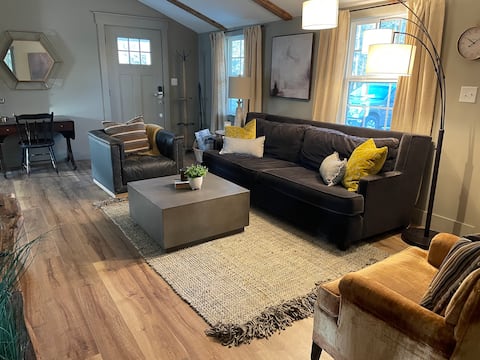 The Tennessee: Camelia Cottages
