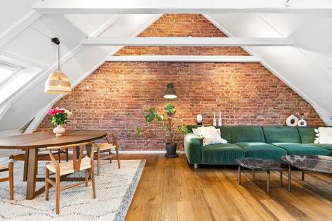 Loft apartment in the heart of downtown