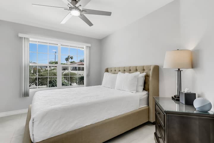 Dormitorio 4 con vistas al oeste, situado delante de la casa.