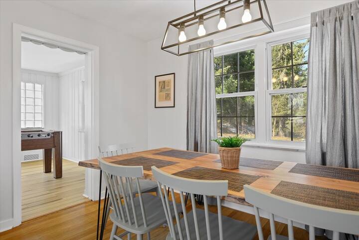 Stylish & Modern 4Bdrm House in Wexford/Pittsburgh