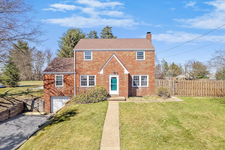 Stylish & Modern 4Bdrm House in Wexford/Pittsburgh