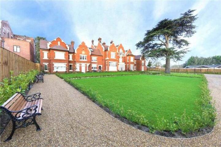 Beautiful Home Essex gallery image 5