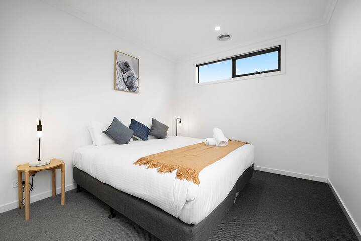 Domi Rentals – The Main Residence gallery image 2