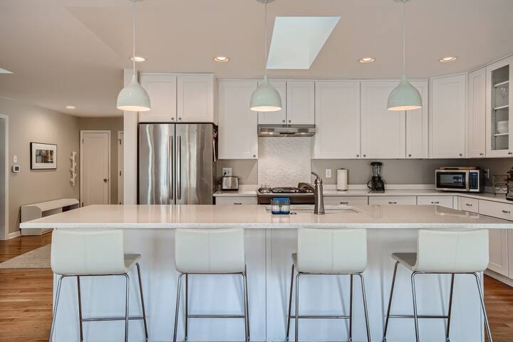 Family Friendly I Near DU I 3bd Single Story Ranch