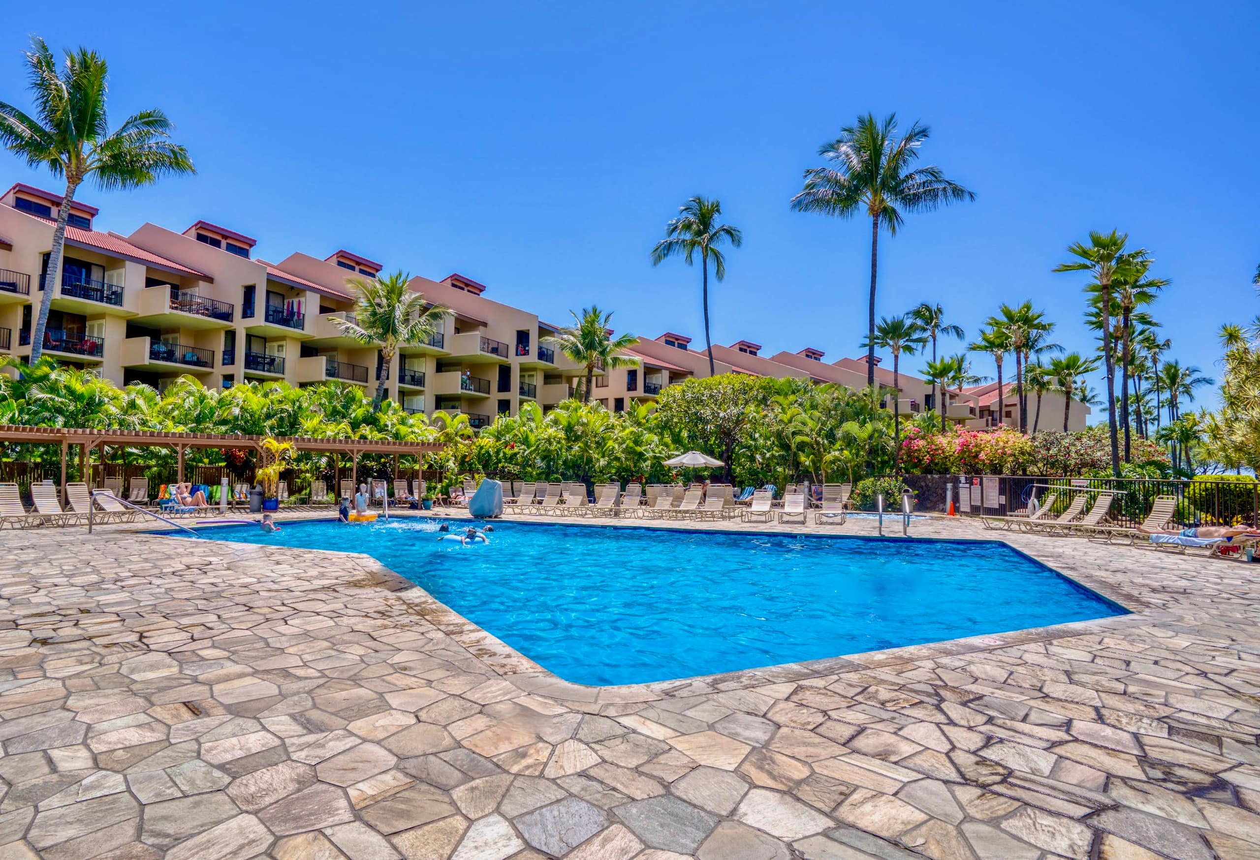 Condo in Kihei · ★4.9 · 1 bedroom · 2 beds · 2 private baths - Image 38