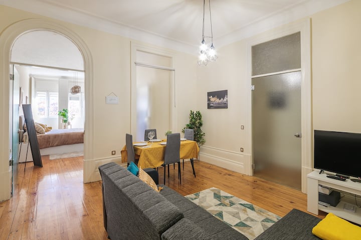 Apartamento Encantador Nos Aliados - Porto - Porto