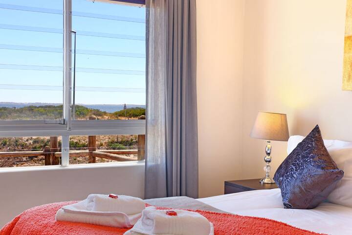 Beach House in Big Bay gallery image 5