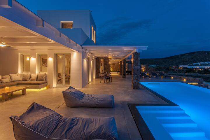 The Mykonist Executive Villa Elia Beach
