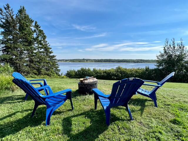 *Once Upon a Tide* Waterfront Escape gallery image 2