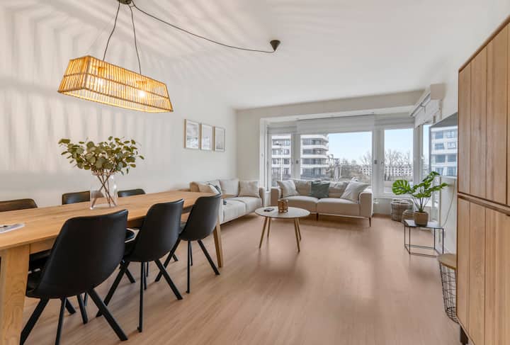 Ruim App Op 100m Van Strand Met Privé Garagebox - Ostend