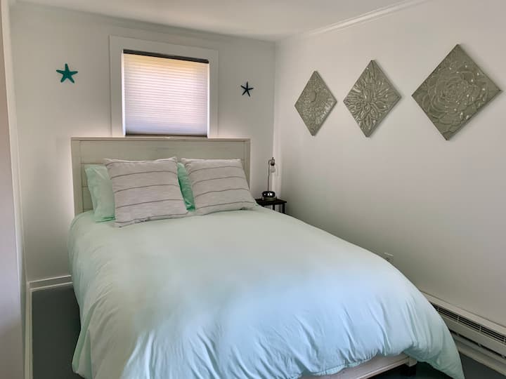 Brand new queen bed and mattress in Bedroom 3