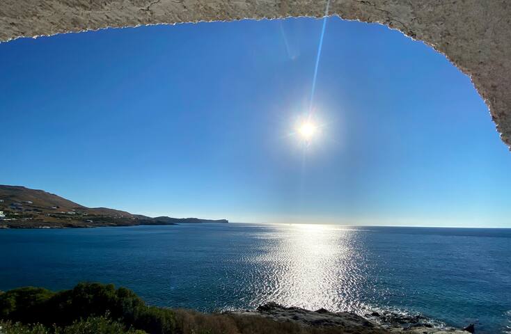 Private beach 4+1 bedroom villa at megas gialos gallery image 4