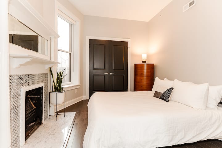 Dormitorio doble tamaño queen