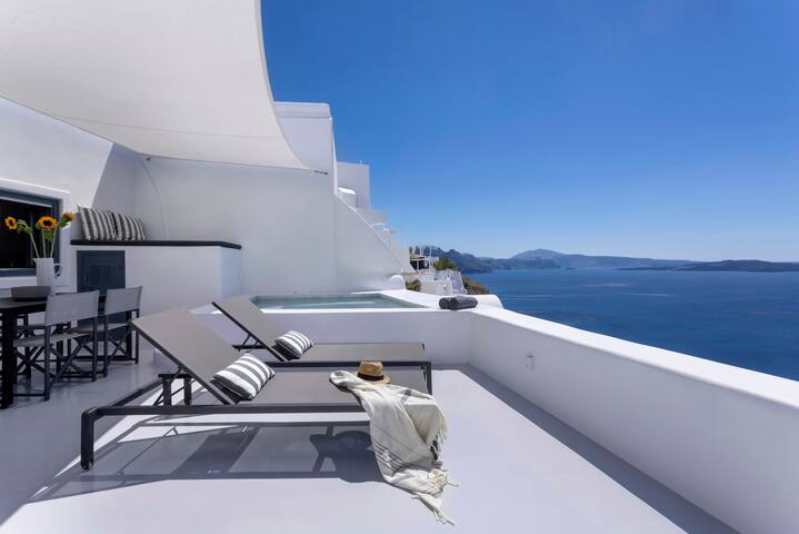 Bluedome Cavehouse by Otium Villas & Suites gallery image 5