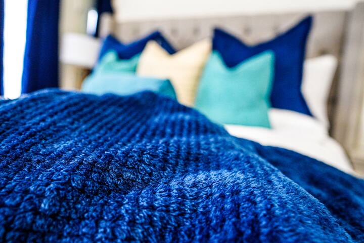 Luxe 3BR w/ fenced parking 2 miles to French Qtr gallery image 2