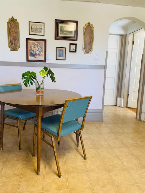 Top Airbnb: A Vintage Vibe in Pueblo