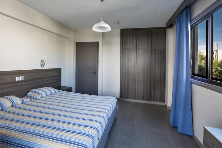 Tourist Info World Napa Square Apartments