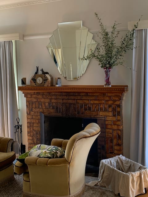 Art Deco in the heart of Maldon.