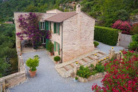 Villa Sole beautiful sea view in Verezzi
