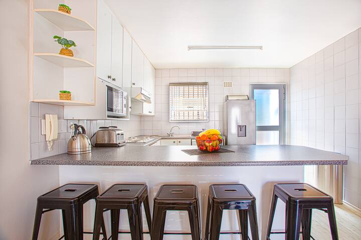 Gordons Bay Seaside Serenity gallery image 2