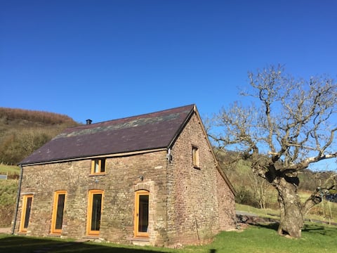 Comfortable 3 bedroom cottage in Rural Breconshire