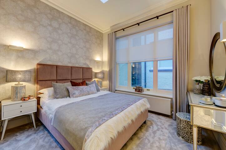 Air Con – Luxury Apartment – Hyde Park gallery image 5