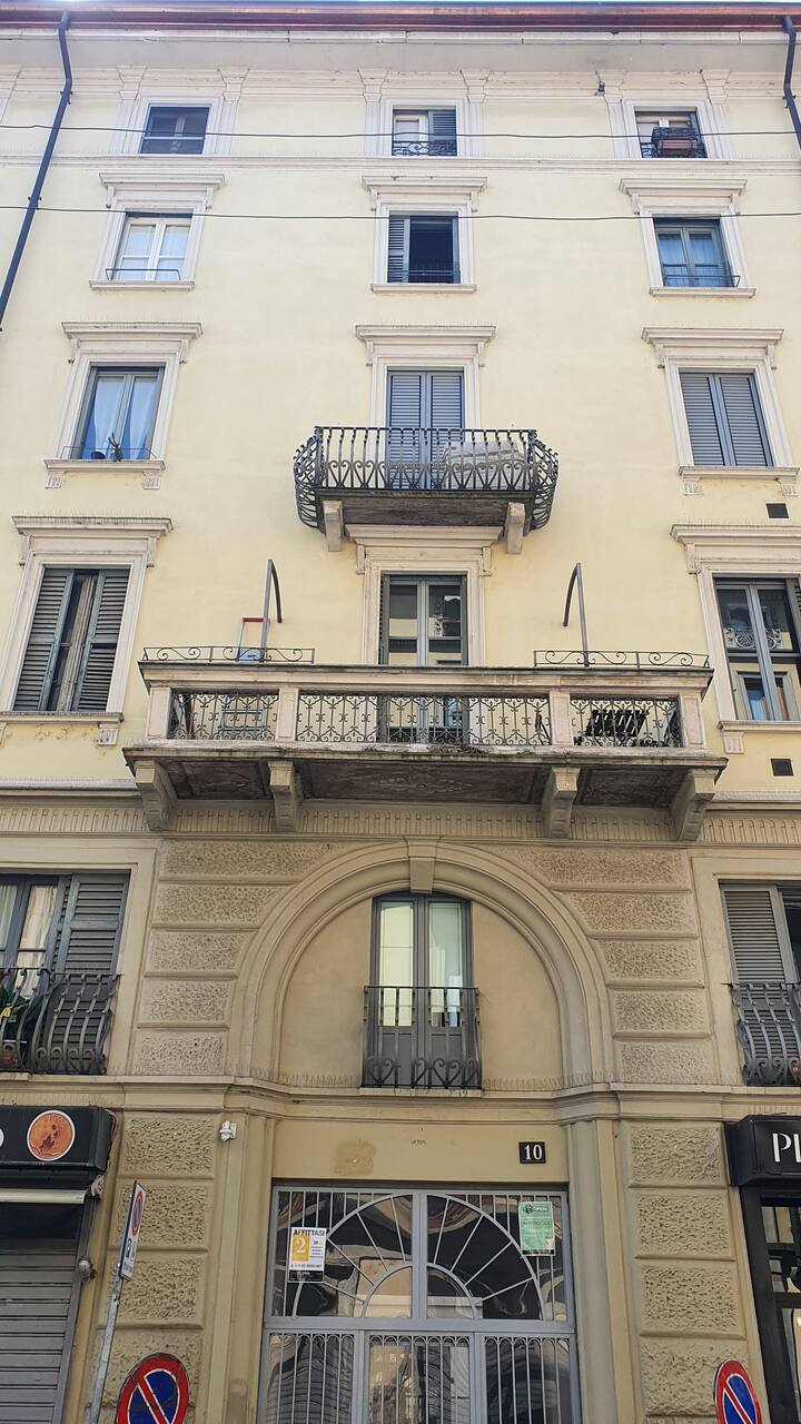 Light Blue Vacation homes for Rent in Milano, Lombardia, Italy Airbnb