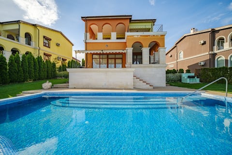 Comfort Villa Marina 1 0 - 4 bedroom villa