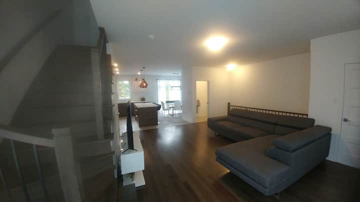 5369-condo Moderne Avec Stationnement Gratuit ! - Chambly