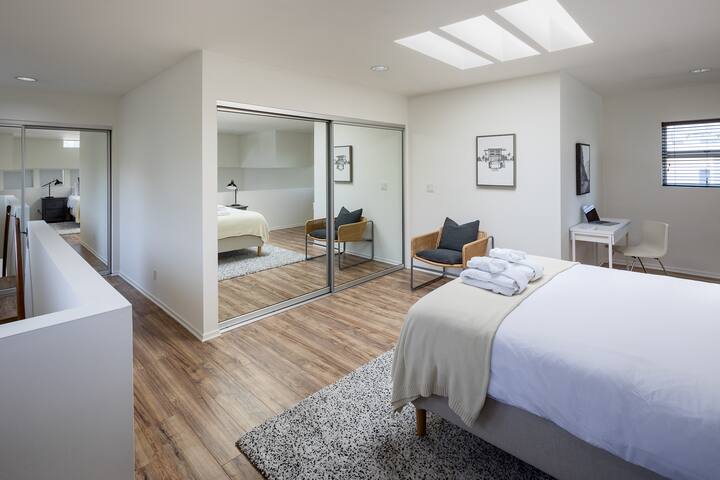 Designer House 5min to the beach gallery image 5