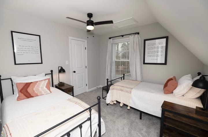 Camera da letto n °3 con 2 letti singoli