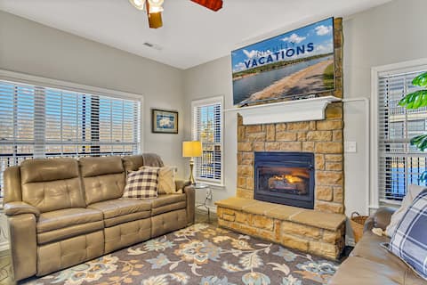 Lovely 2 Bedroom Condo in StoneBridge!