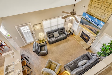 Condo with Game Room! Walk to Pool! Close to SDC!