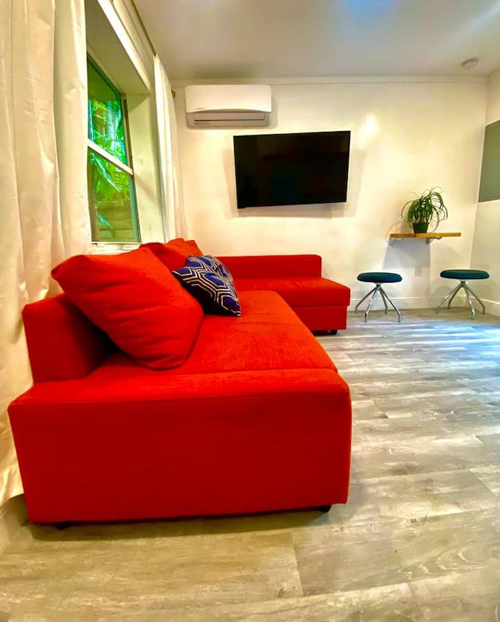 Cozy Tiny Home Near Biscayne Blvd! Hidden Gem - Miami