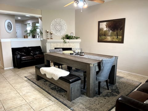 Relaxing Villa In Wildomar Hills w/Billiard Table