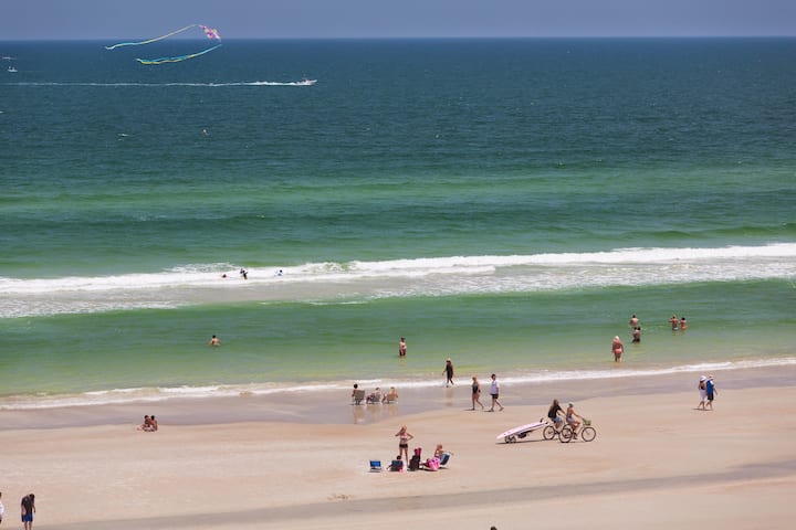 Coconut Palms II Beach Resort - 3BR/2BA Oceanfront - Condominiums for Rent  in New Smyrna Beach, Florida, United States - Airbnb