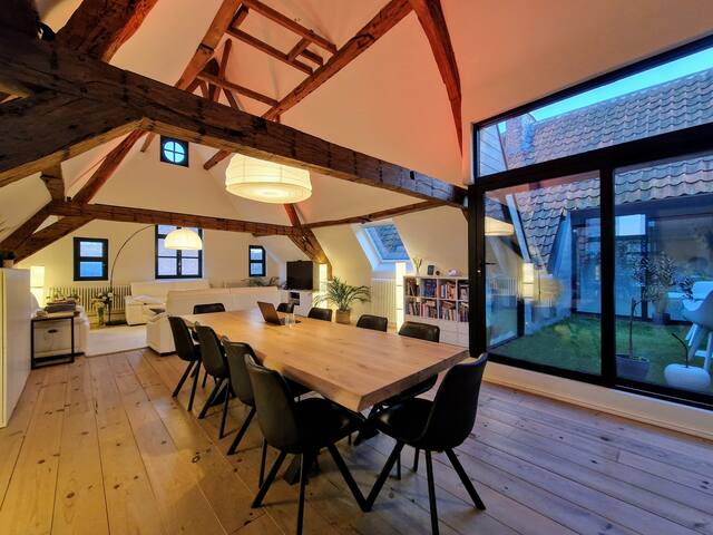 3-Bedroom Penthouse in a UNESCO Heritage Beguinage gallery image 5
