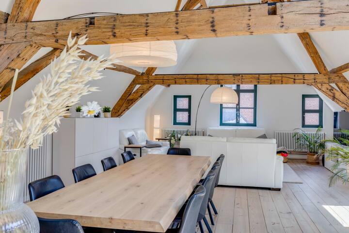 3-Bedroom Penthouse in a UNESCO Heritage Beguinage gallery image 3