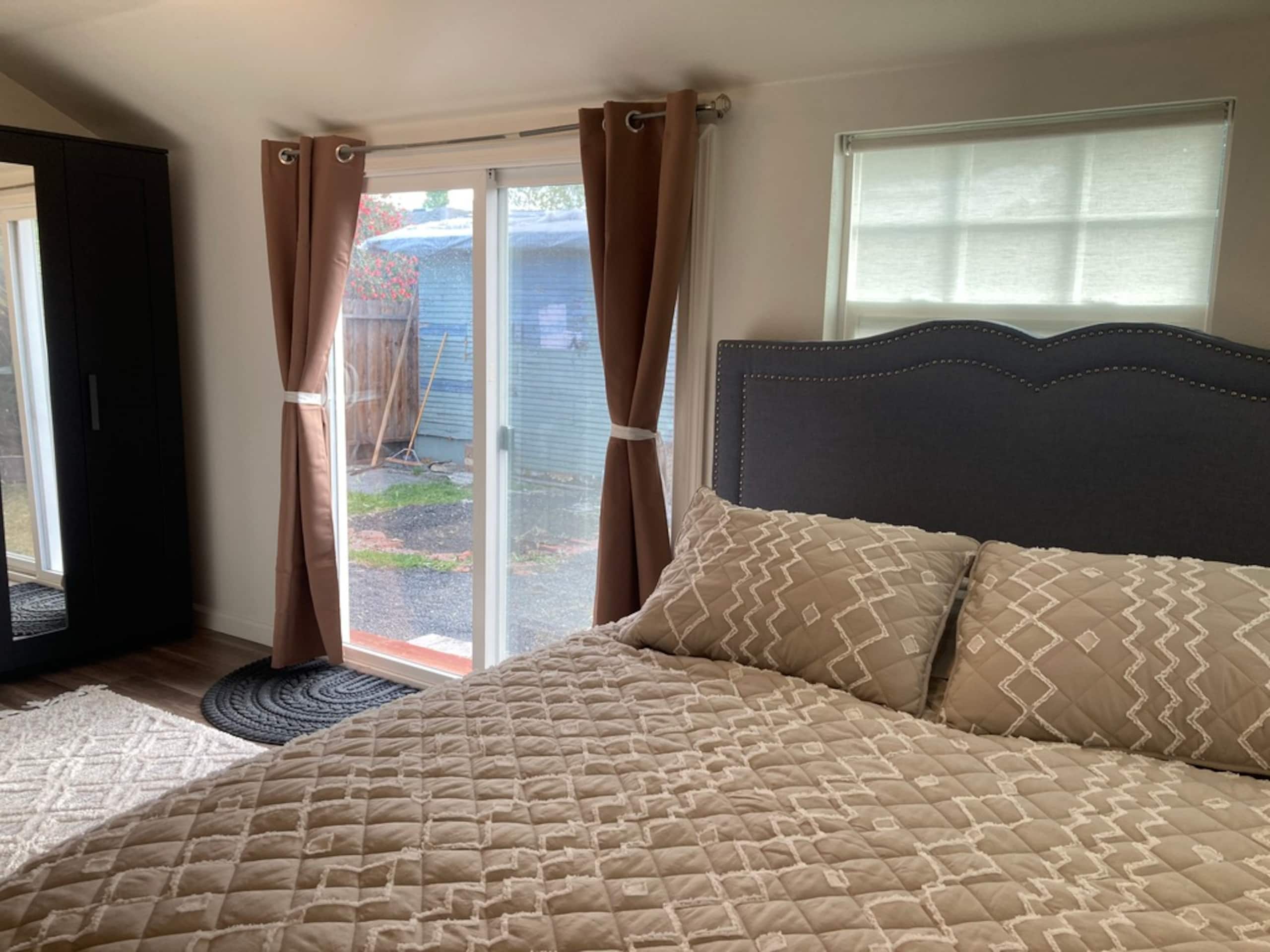 Guesthouse in East Palo Alto · ★4.61 · 1 bedroom · 1 bed · 1 bath - Image 6
