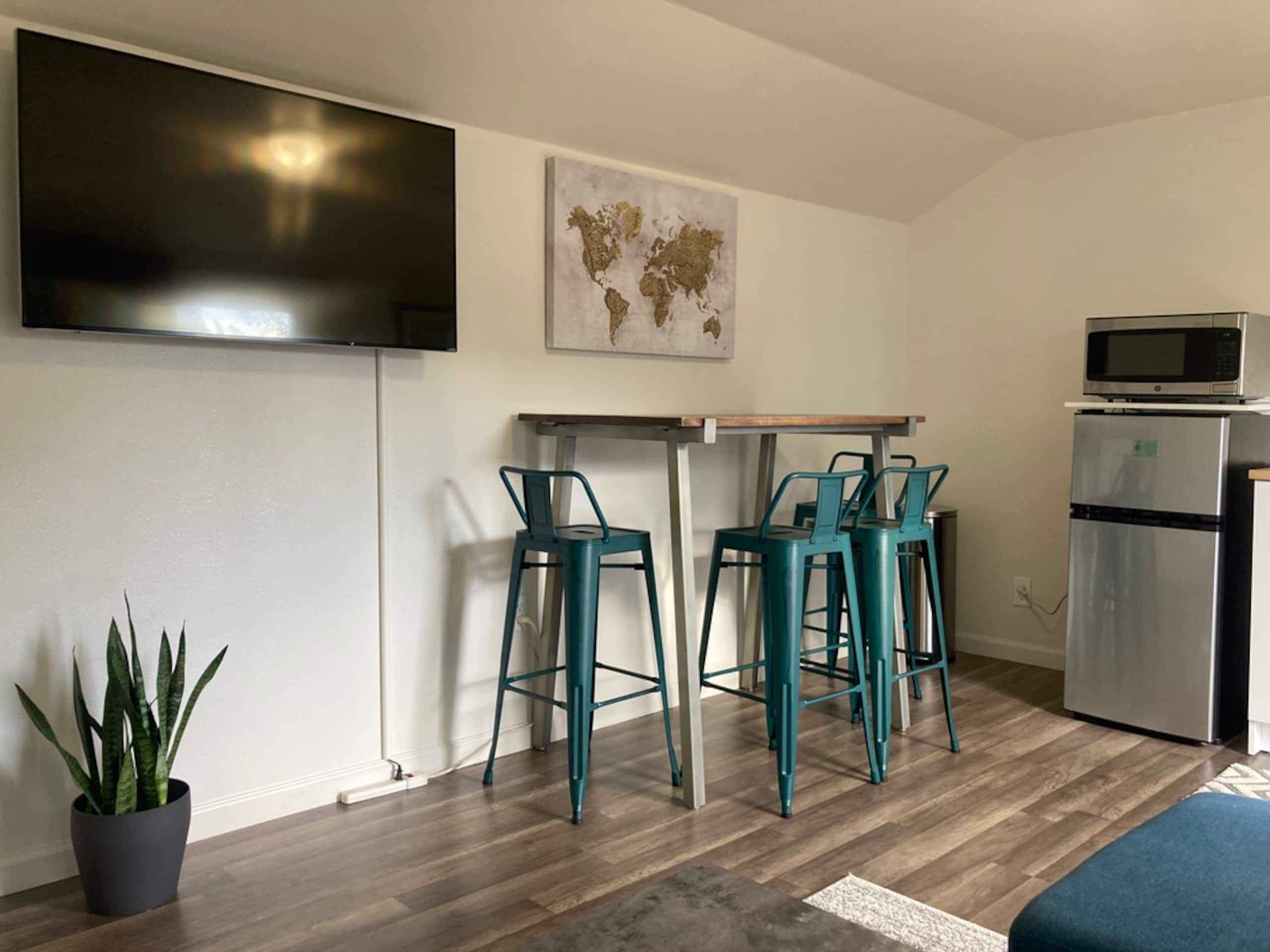 Guesthouse in East Palo Alto · ★4.61 · 1 bedroom · 1 bed · 1 bath - Image 5