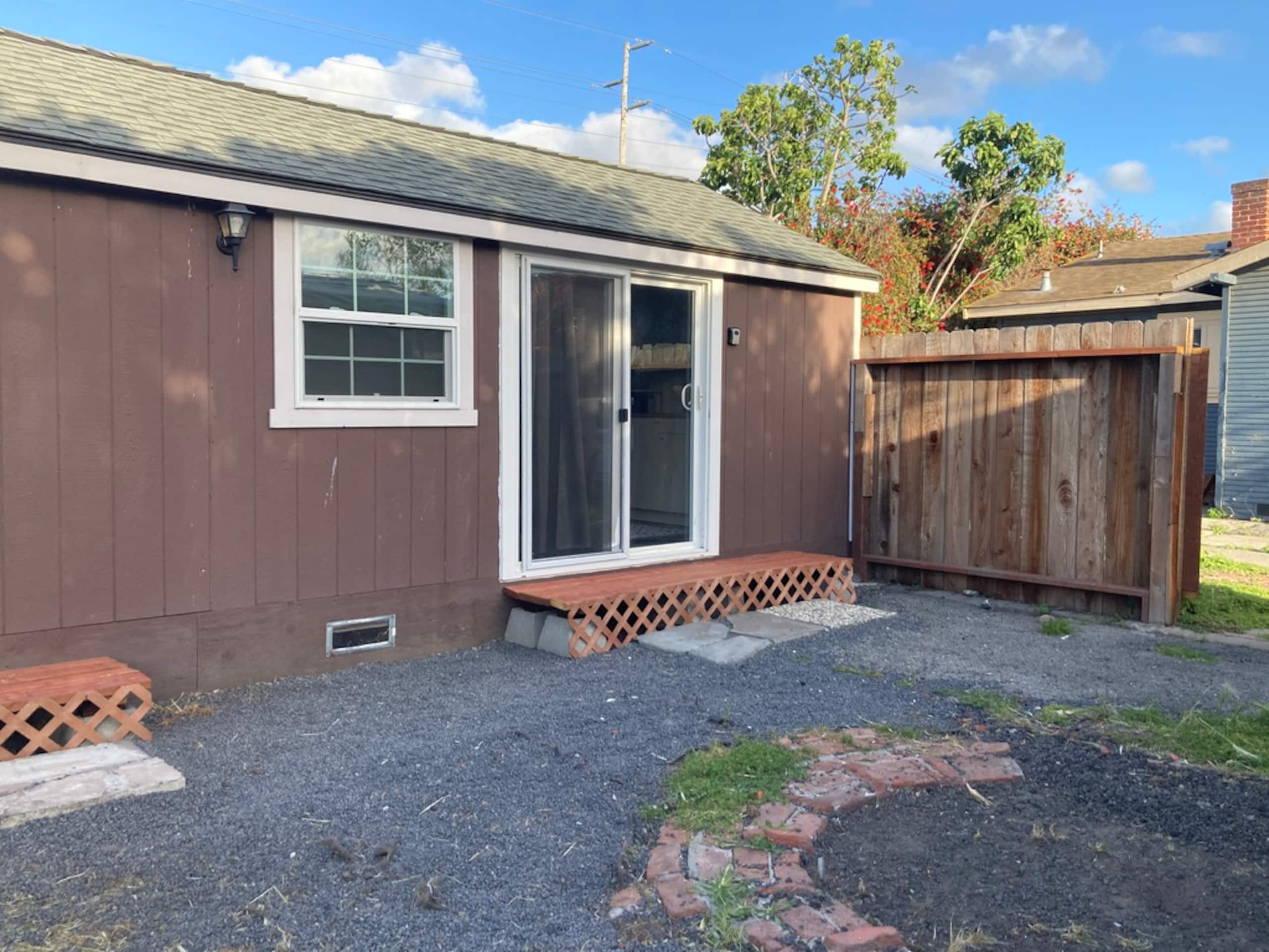 Guesthouse in East Palo Alto · ★4.61 · 1 bedroom · 1 bed · 1 bath - Image 15