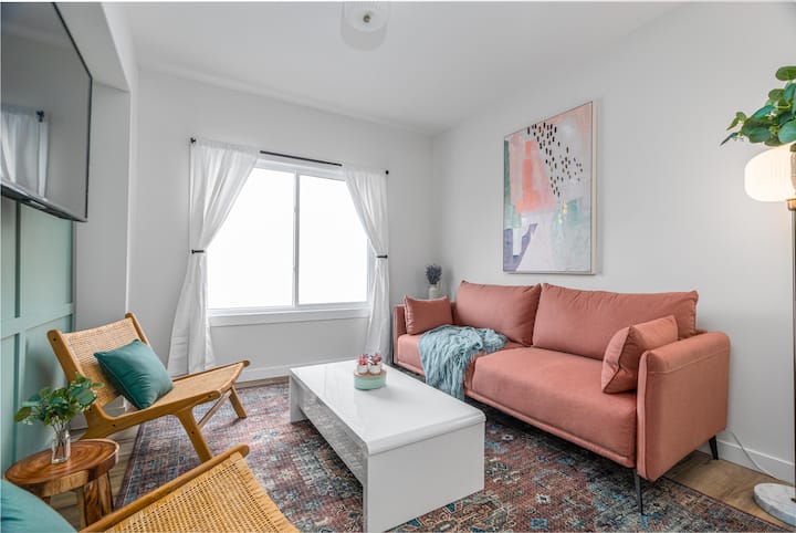 Adorable 3-bedroom Home, Downtown W Free Parking - London