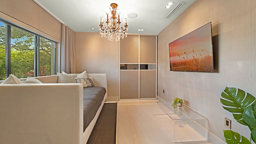 Private Saltwater Pool – 1 Mile to Beach – 3BR 3BA gallery image 2