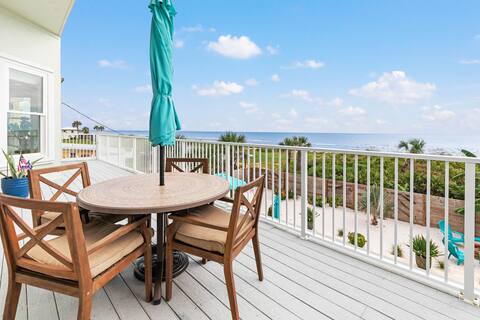 OCEAN + POOL + COQUINA ROCK BEACH = THE GOOD LIFE